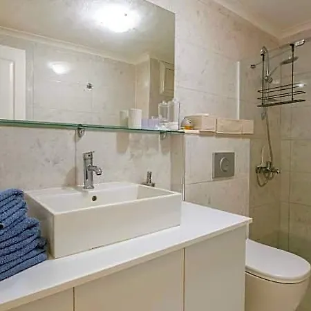 Hotel *ezgi's With Private Garden In 4*